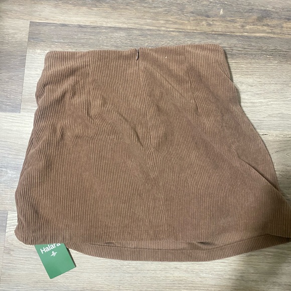 HALARA Brown Corduroy Mini Skirt - Picture 6 of 6